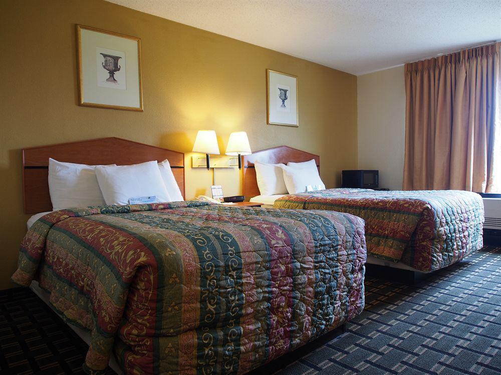 Days Inn By Wyndham Florence Cincinnati Area Bagian luar foto