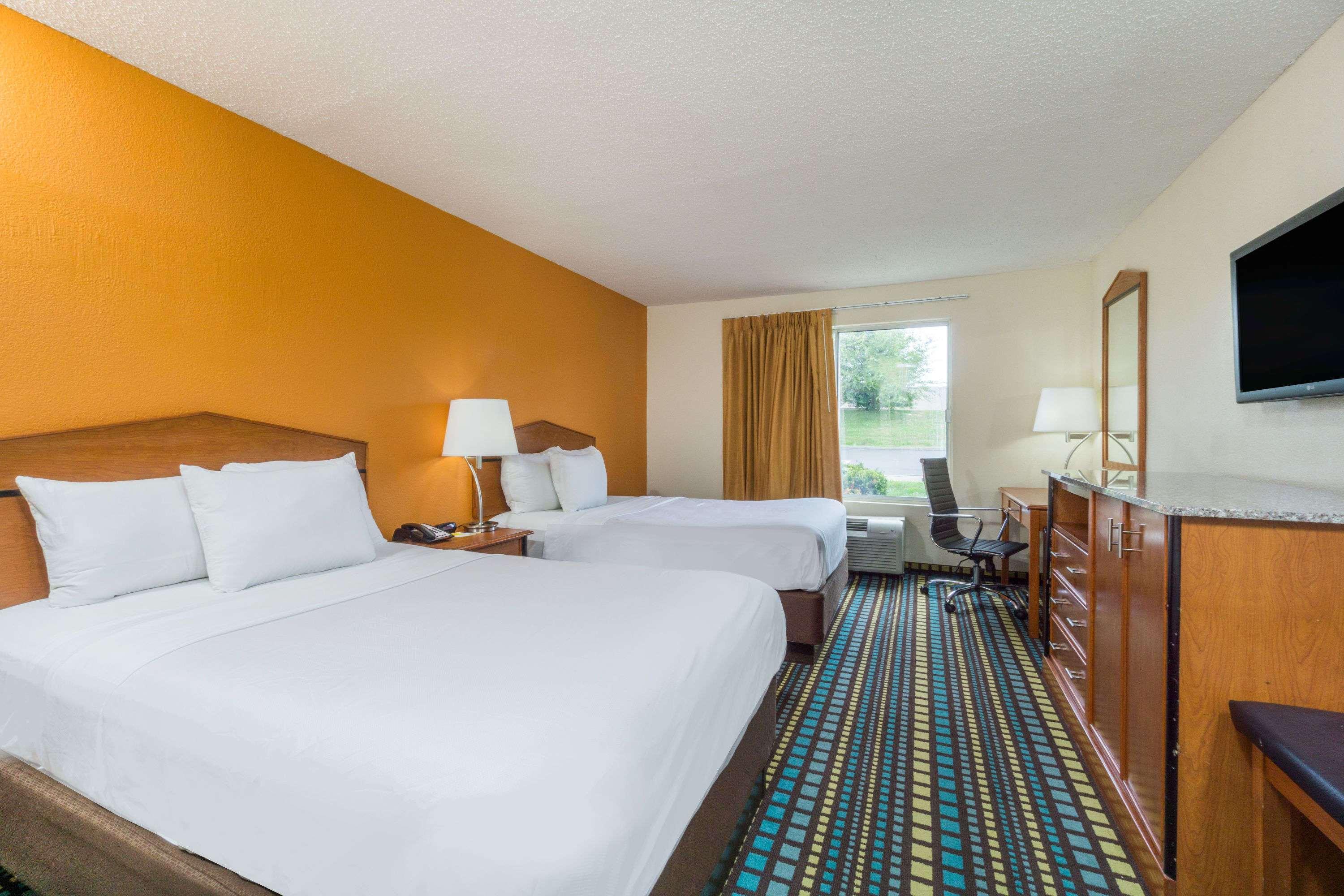 Days Inn By Wyndham Florence Cincinnati Area Bagian luar foto
