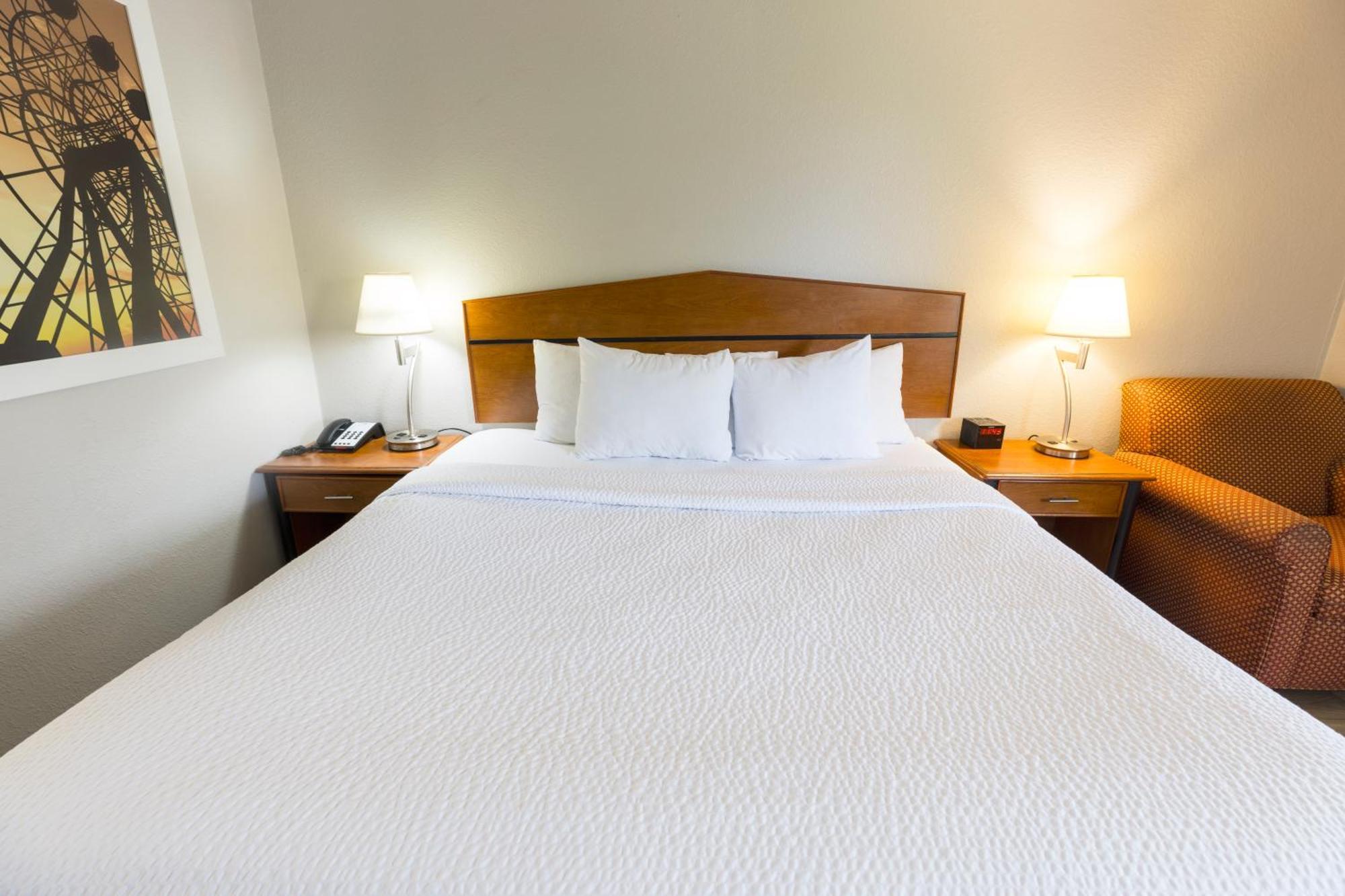 Days Inn By Wyndham Florence Cincinnati Area Bagian luar foto