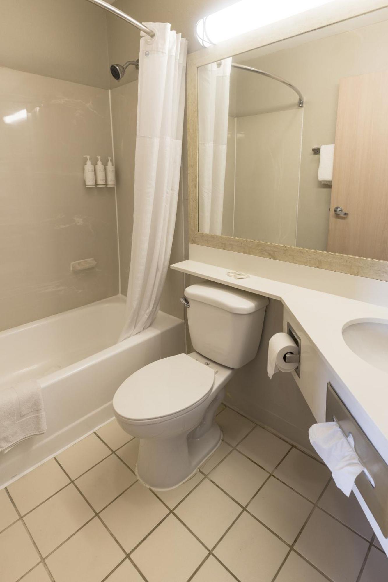 Days Inn By Wyndham Florence Cincinnati Area Bagian luar foto