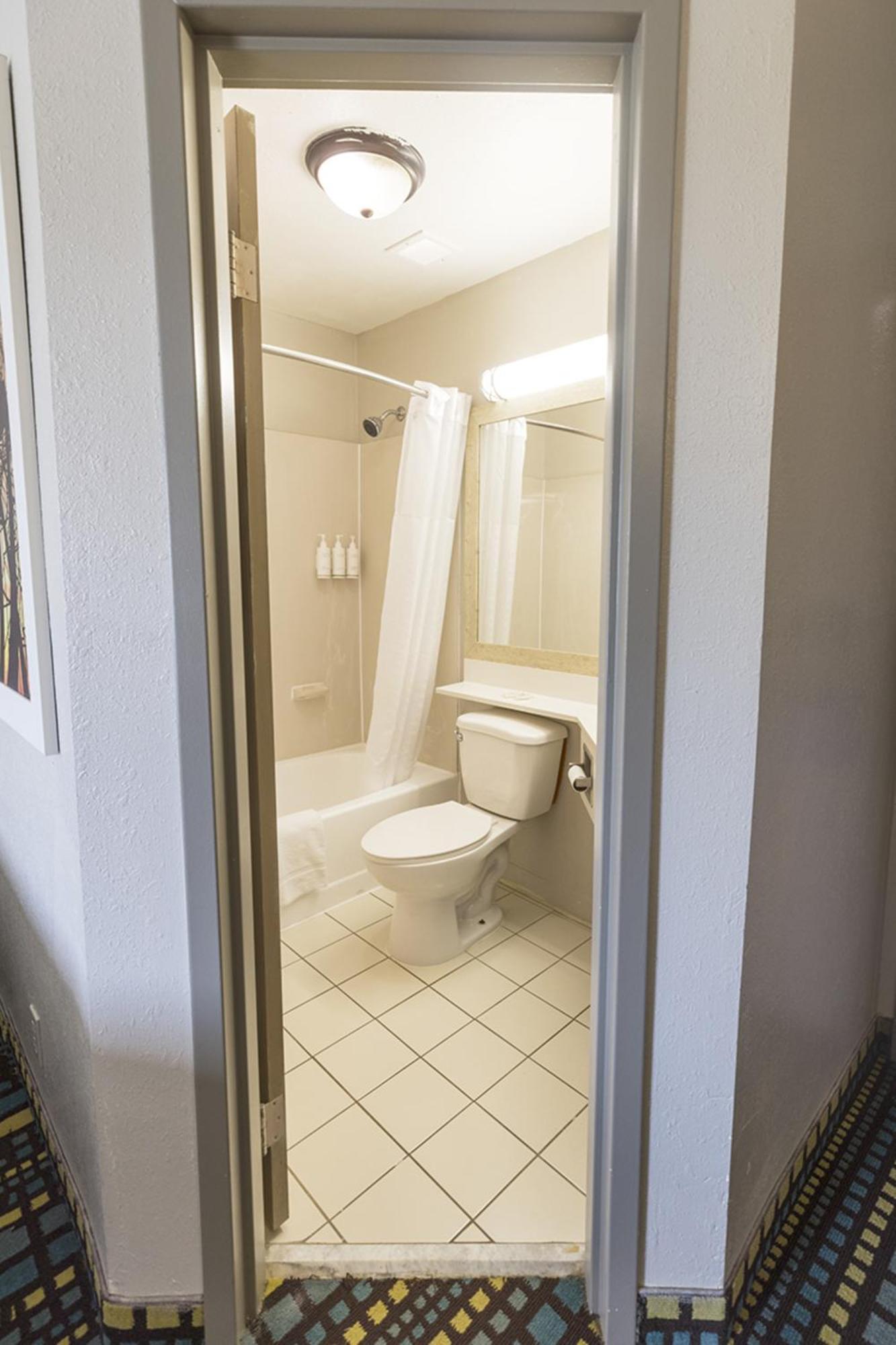 Days Inn By Wyndham Florence Cincinnati Area Bagian luar foto