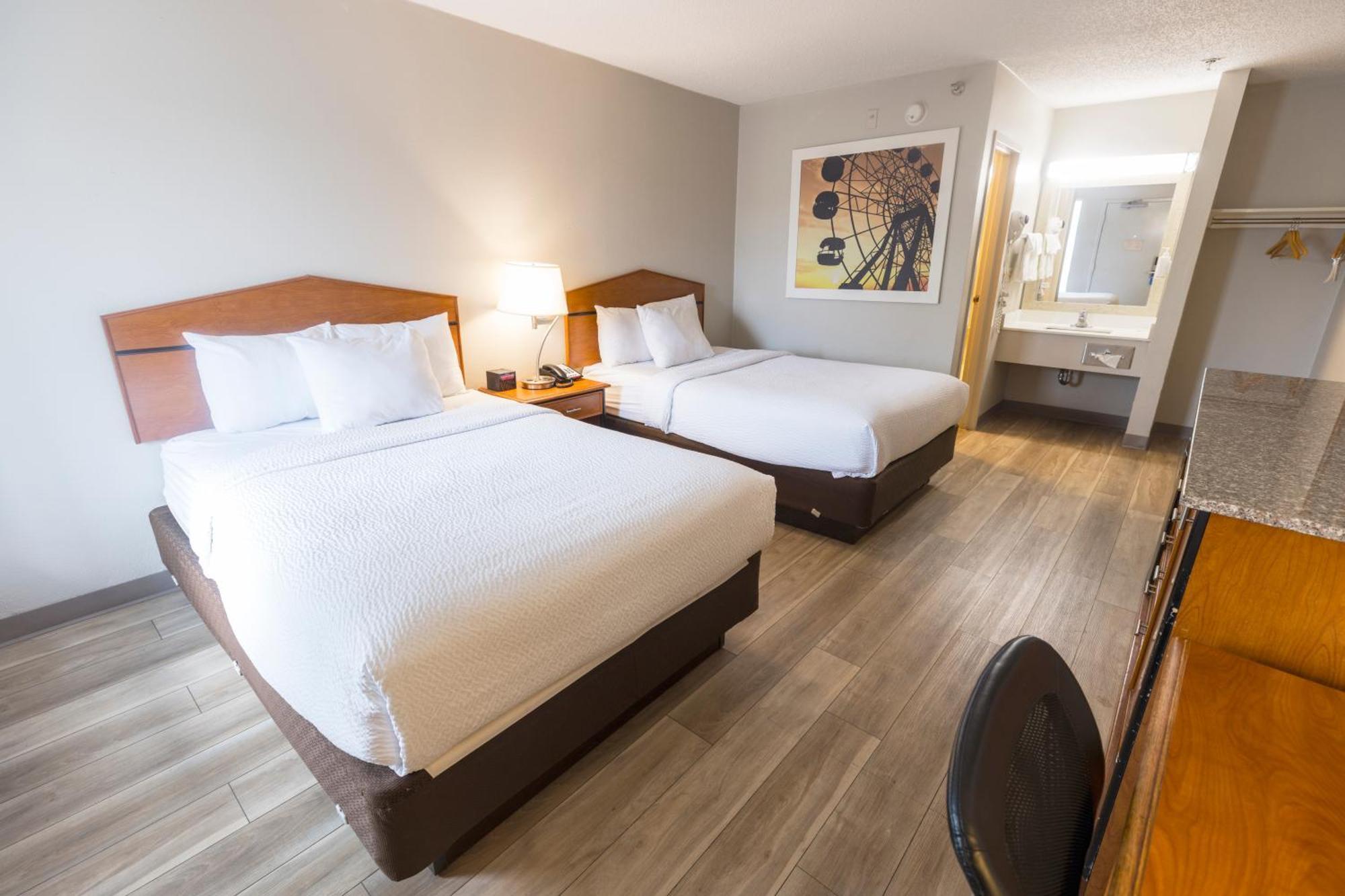 Days Inn By Wyndham Florence Cincinnati Area Bagian luar foto